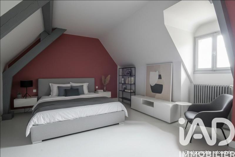 Maison - 182 m² - 9 pièces