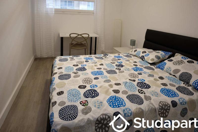 Chambre - 11 m² - 1 pièce