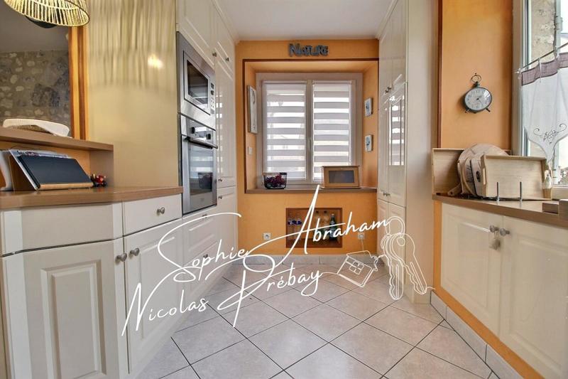 Maison - 165 m² - 9 pièces