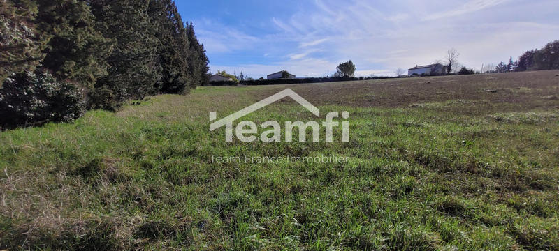 Terrain - 3 738 m²