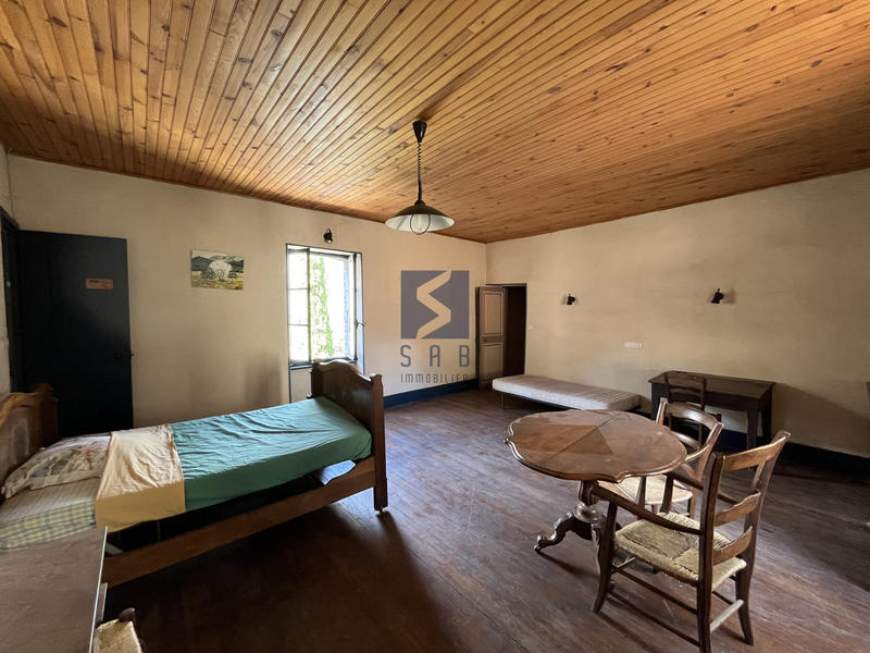 Maison - 120 m² - 8 pièces