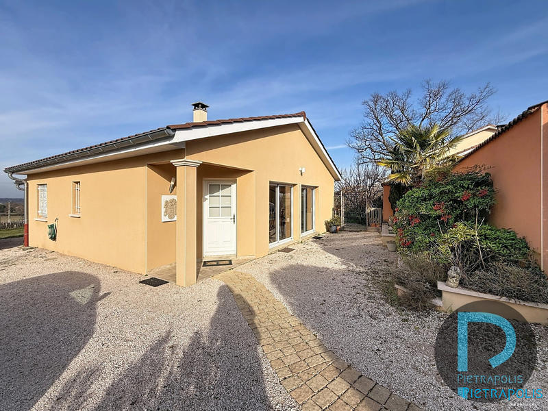 Maison - 97 m² - 4 pièces