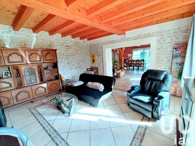 Maison - 220 m² - 7 pièces