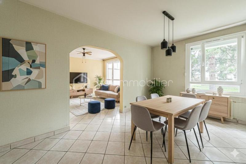 Appartement - 84 m² - 3 pièces