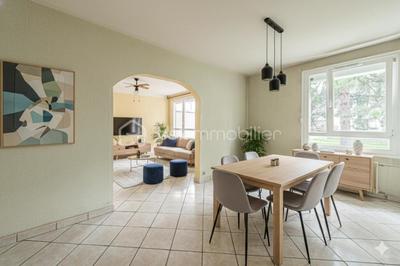 Appartement - 84 m² - 3 pièces