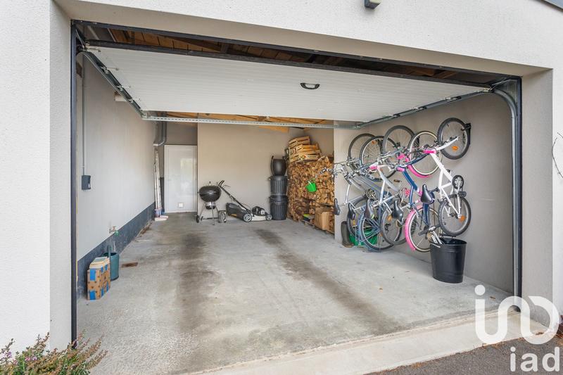 Maison - 198 m² - 9 pièces