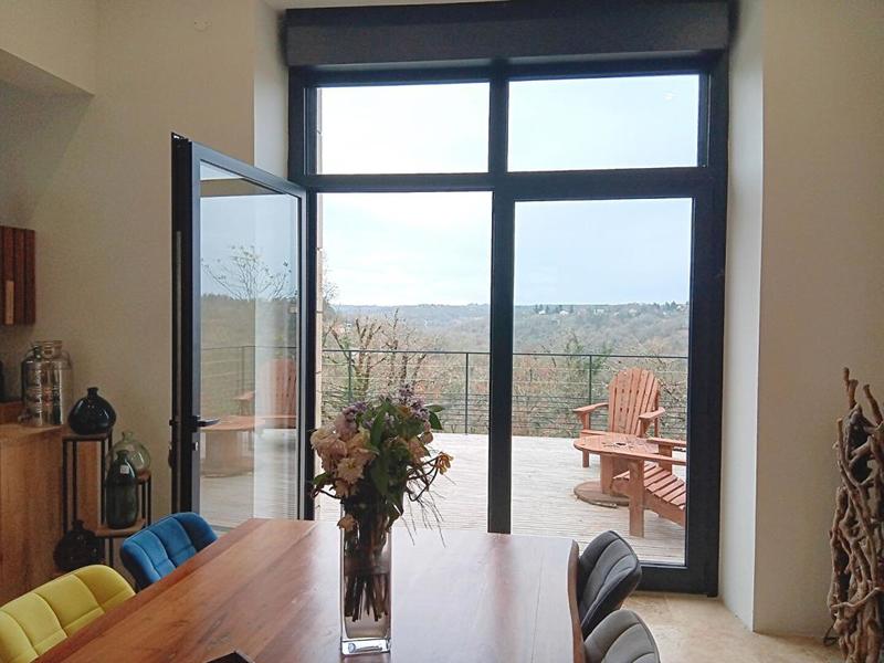 Maison - 140 m² - 5 pièces