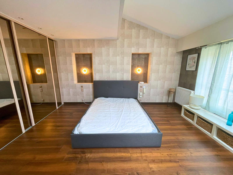 Appartement - 94 m² - 4 pièces