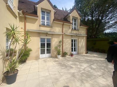 Maison - 156 m² - 6 pièces