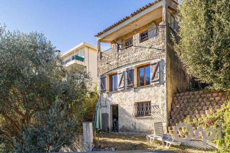 Villa - 155 m² - 4 pièces