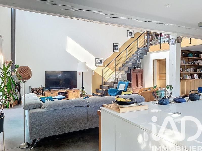 Maison - 230 m² - 7 pièces