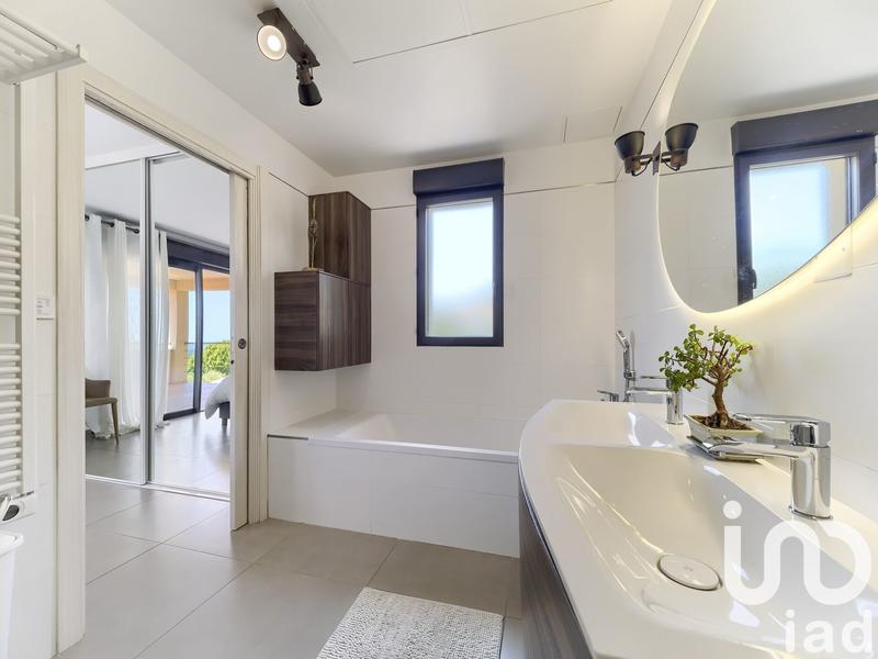 Maison de maîtres - 280 m² - 8 pièces