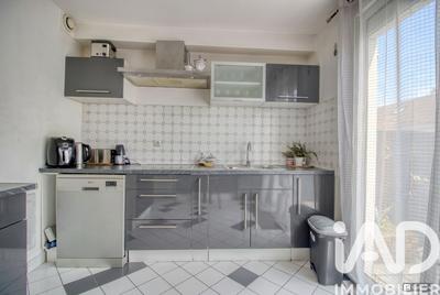 Maison - 100 m² - 6 pièces