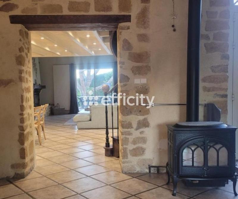 Maison ancienne - 200 m² - 5 pièces