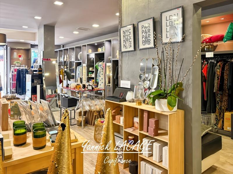 Fonds de commerce - 210 m²