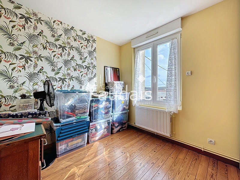 Maison - 127 m² - 7 pièces