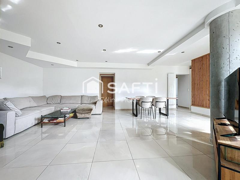 Appartement - 115 m² - 5 pièces