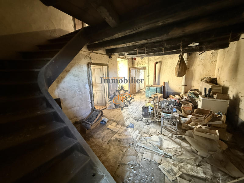 Maison - 260 m² - 5 pièces