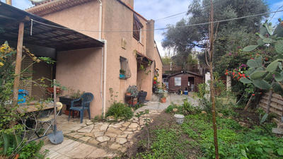 Maison - 98 m² - 5 pièces