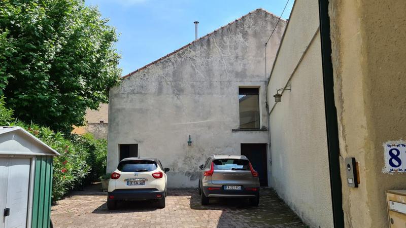 Maison - 300 m² - 12 pièces