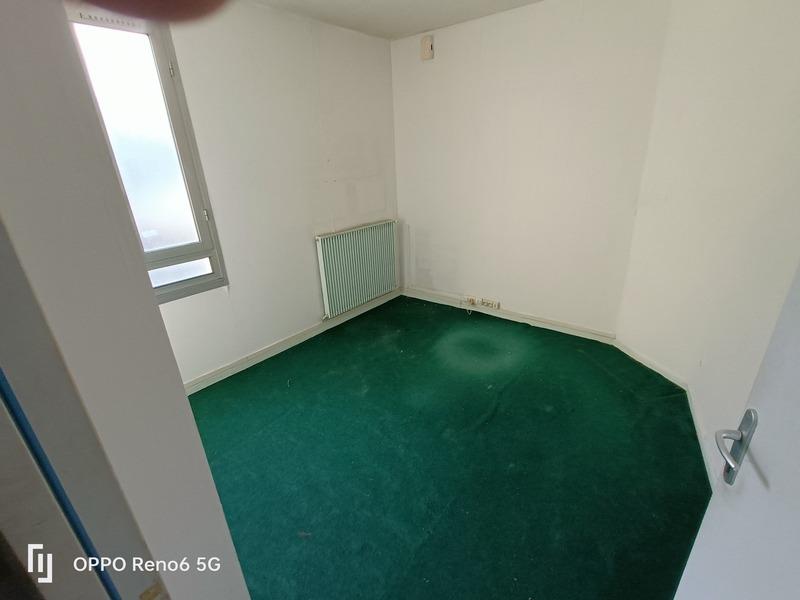 Local commercial - 700 m² - 5 pièces