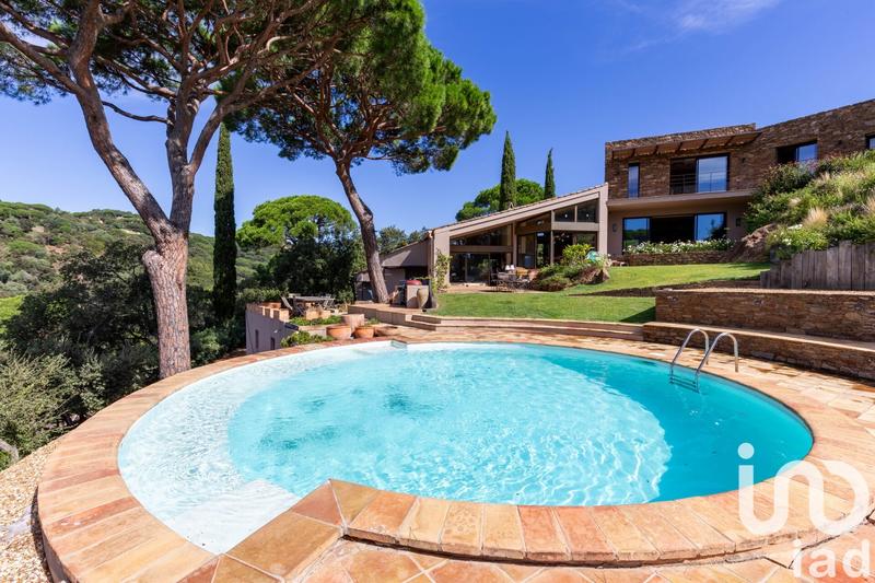 Maison de maîtres - 365 m² - 6 pièces