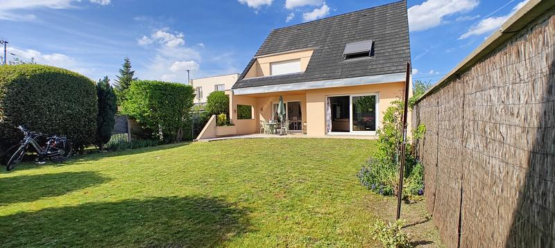 Maison contemporaine - 140 m² - 6 pièces