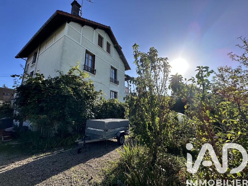 Maison - 170 m² - 7 pièces