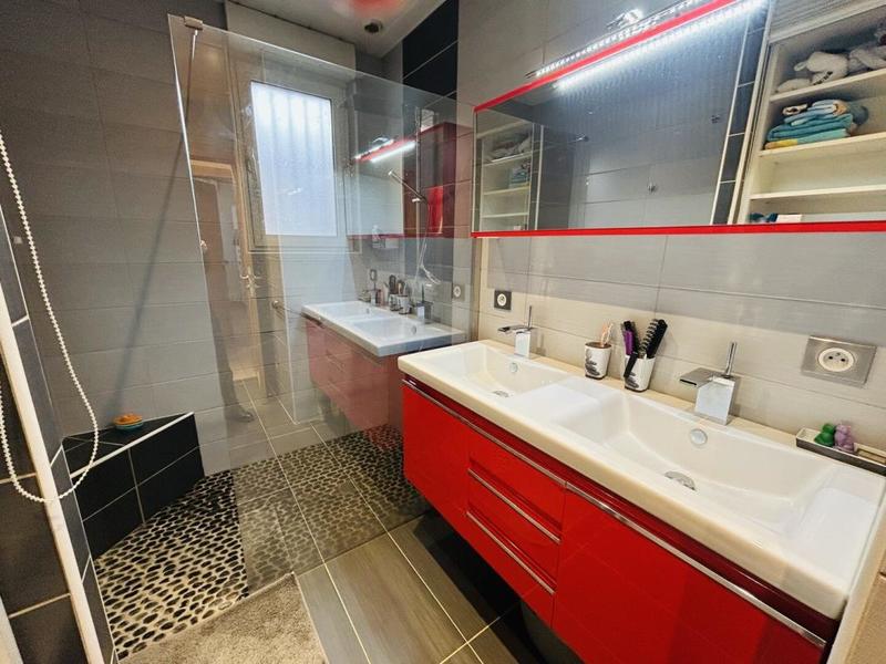 Maison - 117 m² - 5 pièces