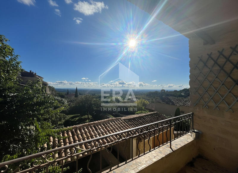 Maison - 327 m² - 14 pièces