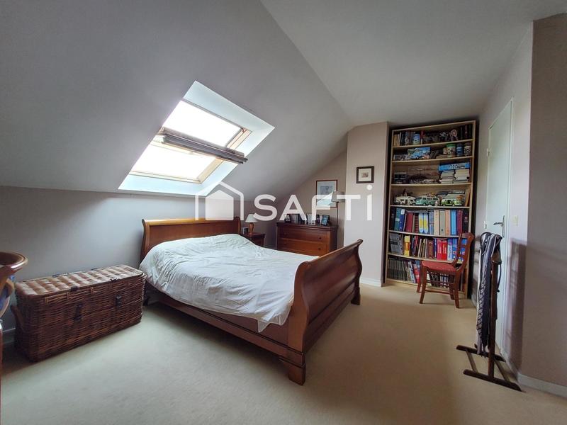 Maison - 93 m² - 5 pièces