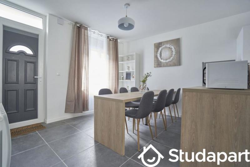 Chambre - 10 m² - 1 pièce