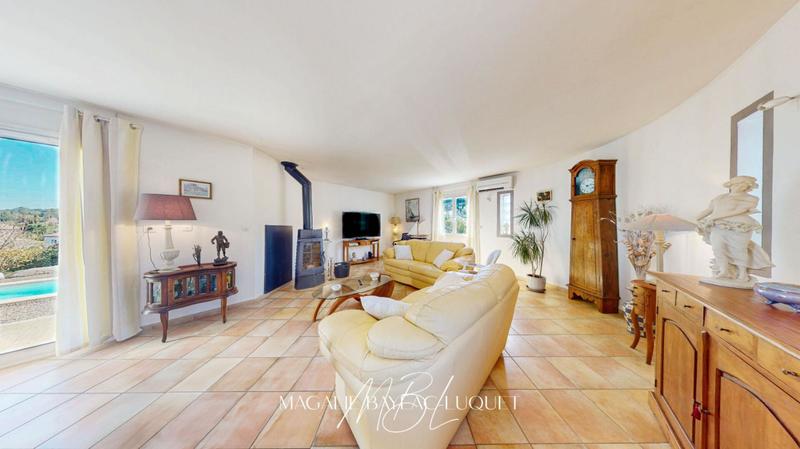Maison - 135 m² - 5 pièces