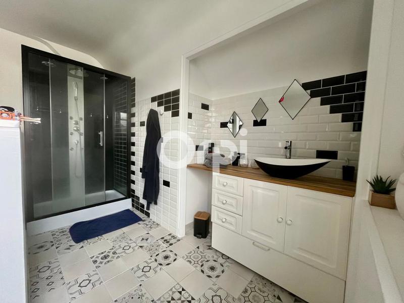 Maison - 121 m² - 5 pièces