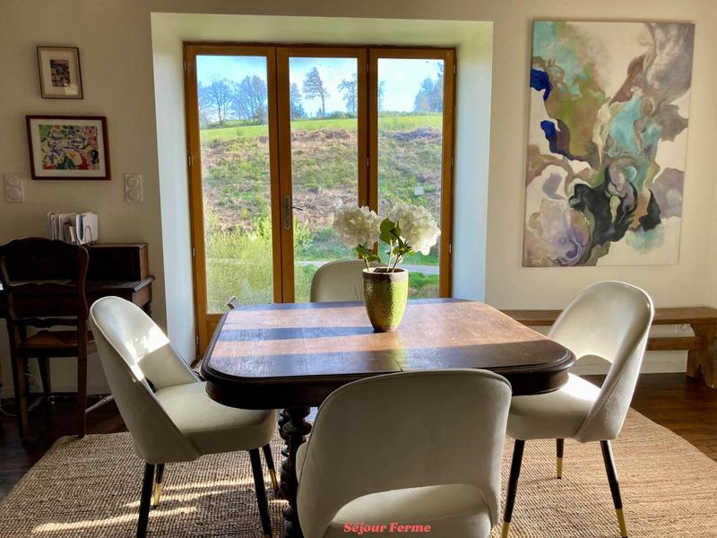 Maison - 298 m² - 9 pièces