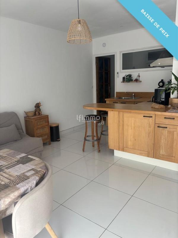 Maison - 260 m² - 9 pièces