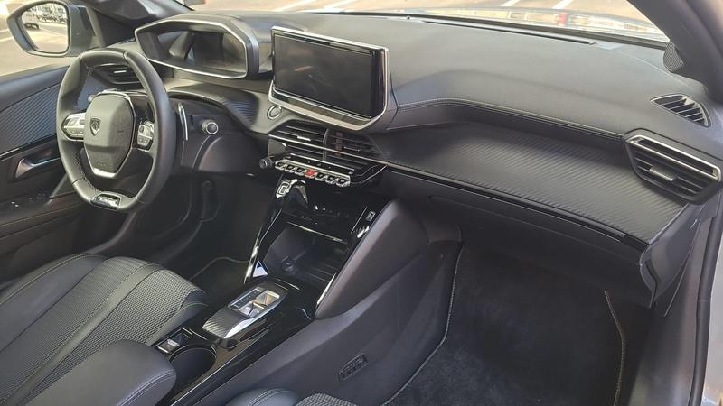 Peugeot 208 II 1.2 101 Gt - Entretien constructeur