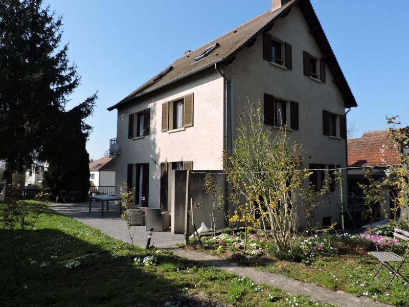 Maison - 183 m² - 8 pièces