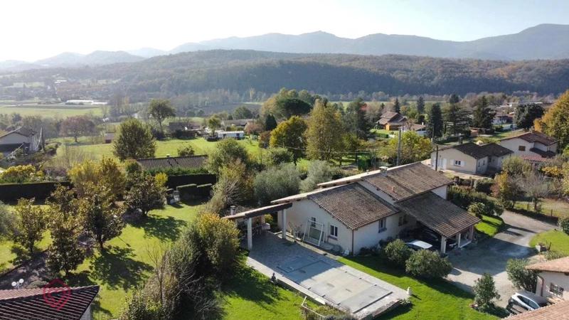 Villa - 186 m² - 6 pièces