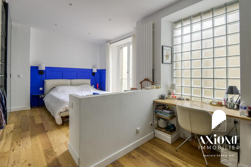 Appartement - 239 m² - 7 pièces