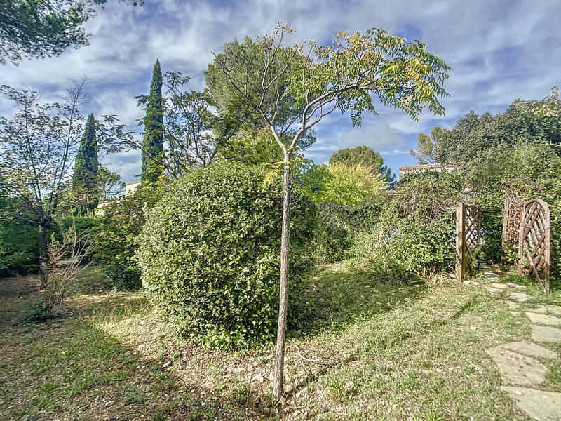 Maison - 200 m² - 7 pièces