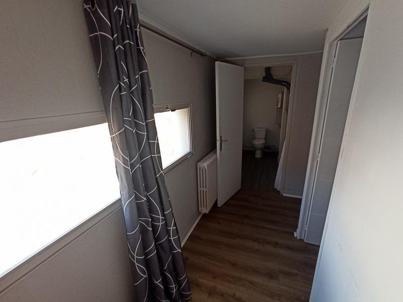 Local commercial - 115 m²