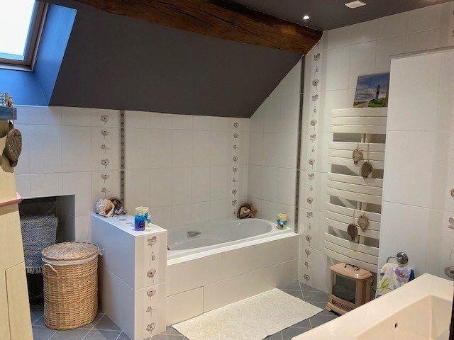 Maison - 284 m² - 12 pièces