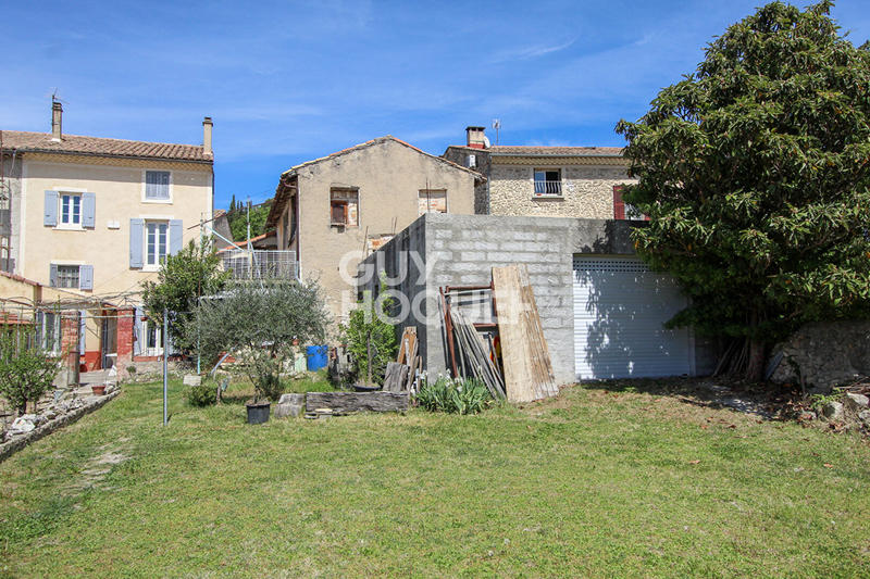 Maison - 187 m² - 5 pièces