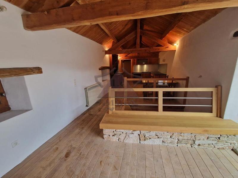 Maison provençale - 281 m² - 12 pièces