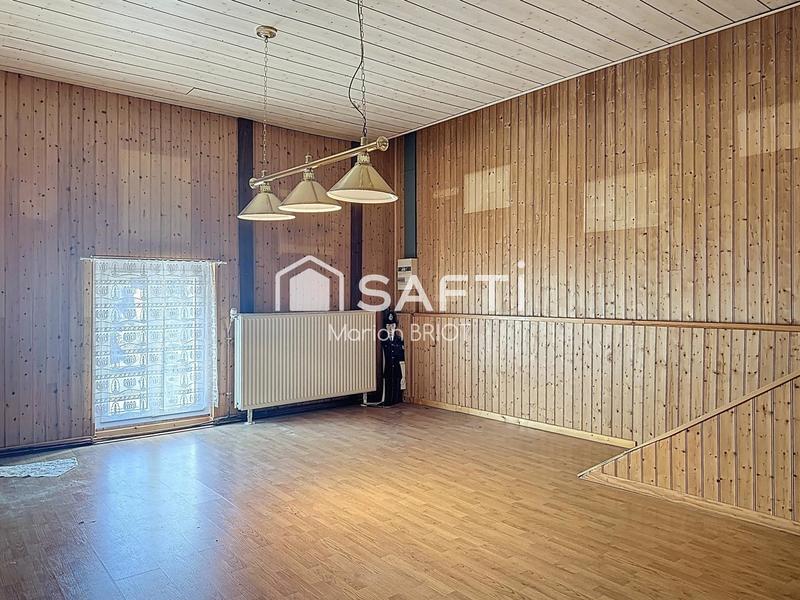 Maison - 224 m² - 9 pièces