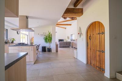 Maison en pierre - 224 m² - 6 pièces