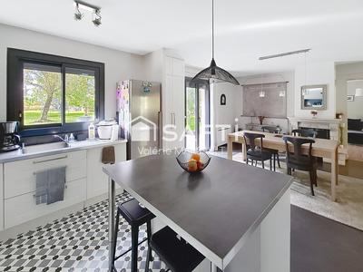 Villa - 180 m² - 7 pièces