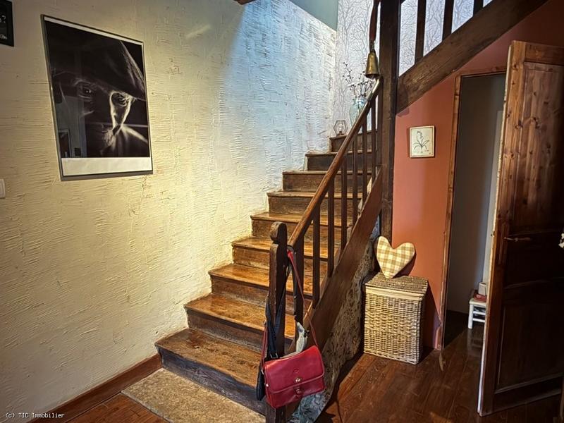 Propriété - 195 m² - 7 pièces