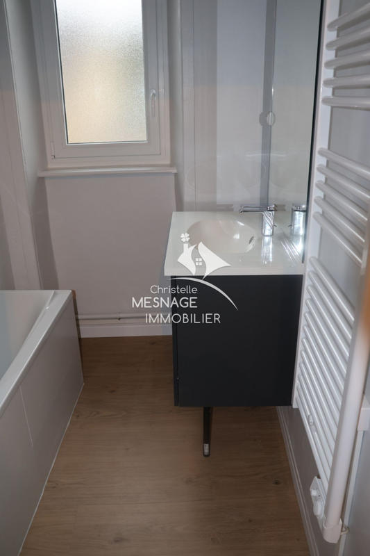 Maison - 85 m² - 5 pièces